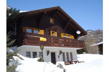 Suiza Privát Naters, Exterior